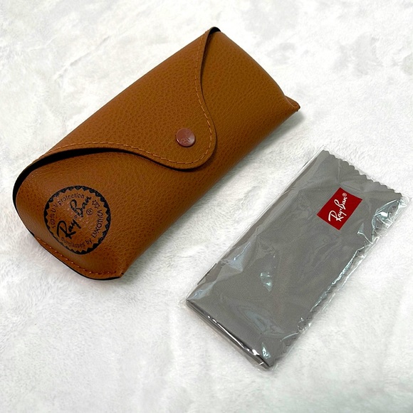 NWT Ray -Ban glasses case w cloth - Picture 2 of 5